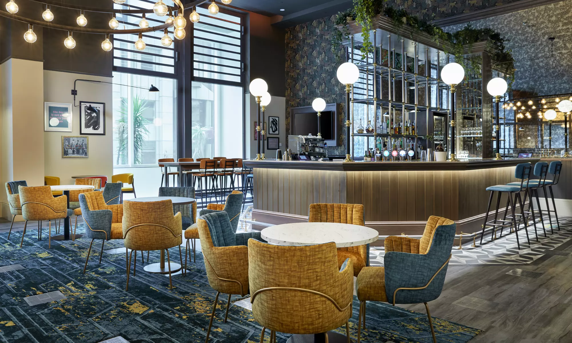 Luxury Central London: 4* Luxury Stay for Two with Spa Access