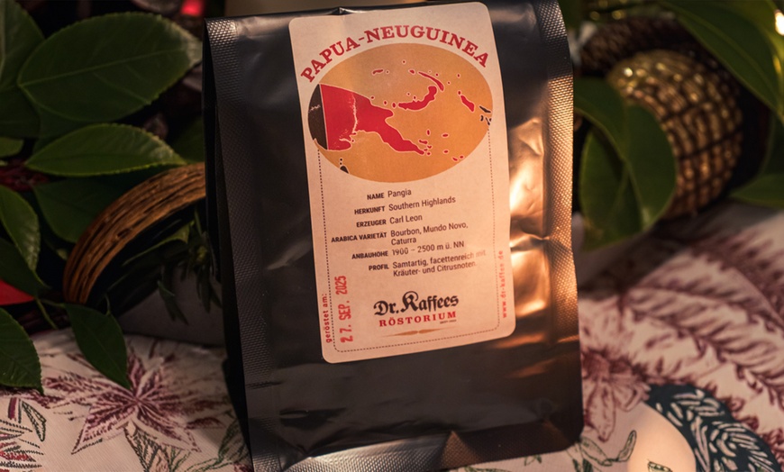 Image 7: Weihnachtsgeschenkbox mit exklusiven handgemachten Überraschungen