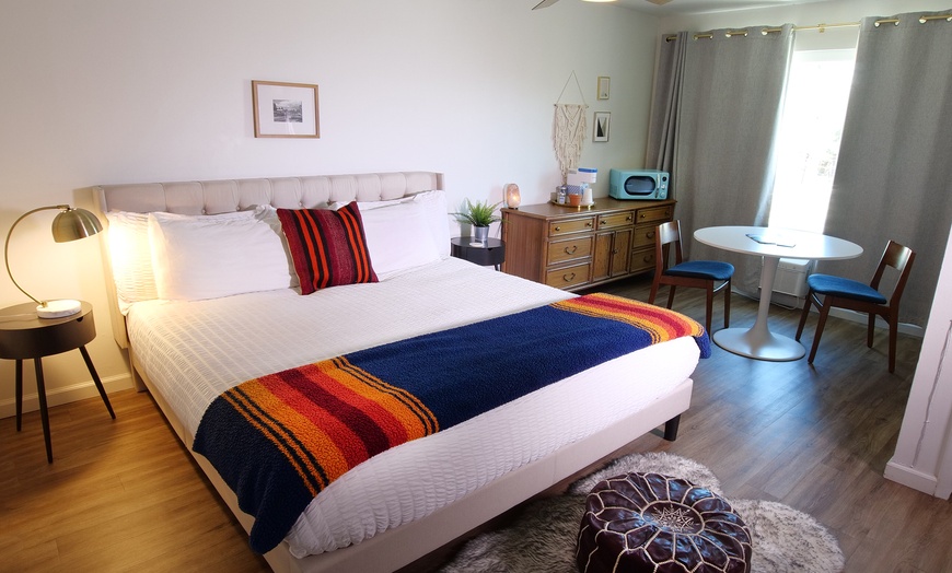 Image 7: Relax by the pool with lake views and mountain breezes