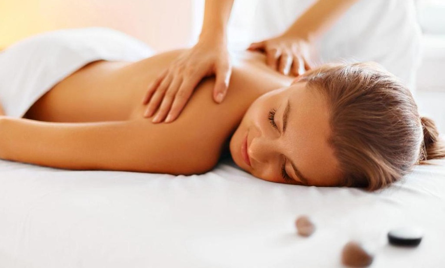 Image 2: Provincia di Salerno: soggiorno per 2 con jacuzzi Spa privata, cena o massaggio