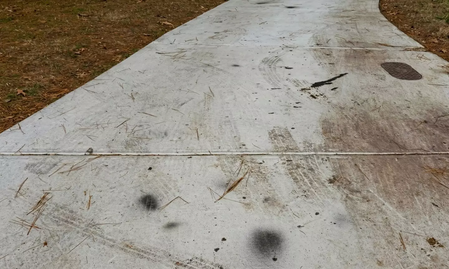 Restore Your Home's Curb Appeal with Driveway & Sidewalk Power Washing