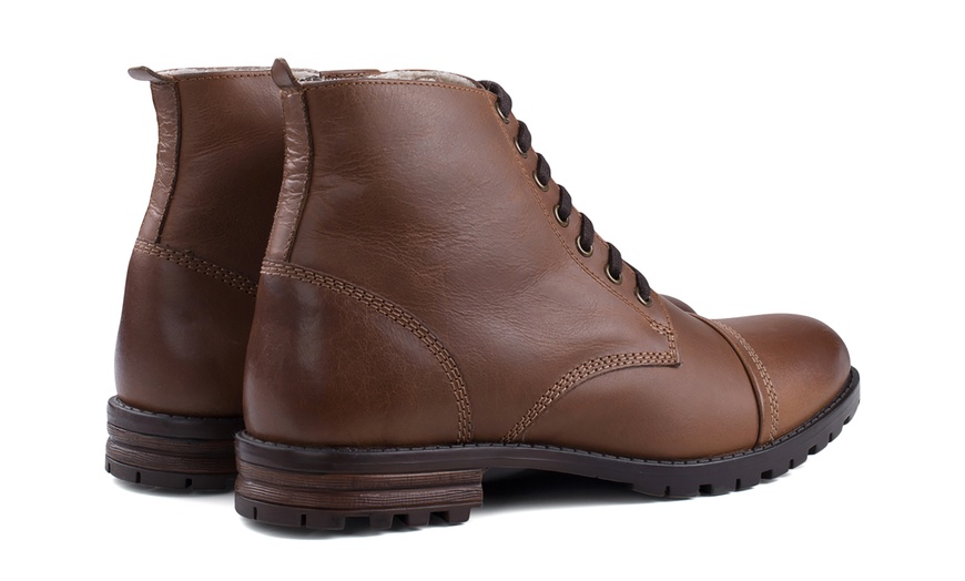 Image 15: Men's Fleece-Lined Leather Boots