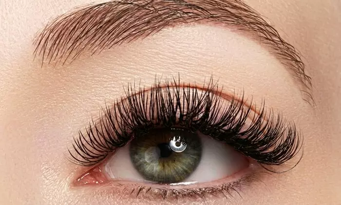 Lifting y tinte de pestañas con opción a diseño y depilación de cejas