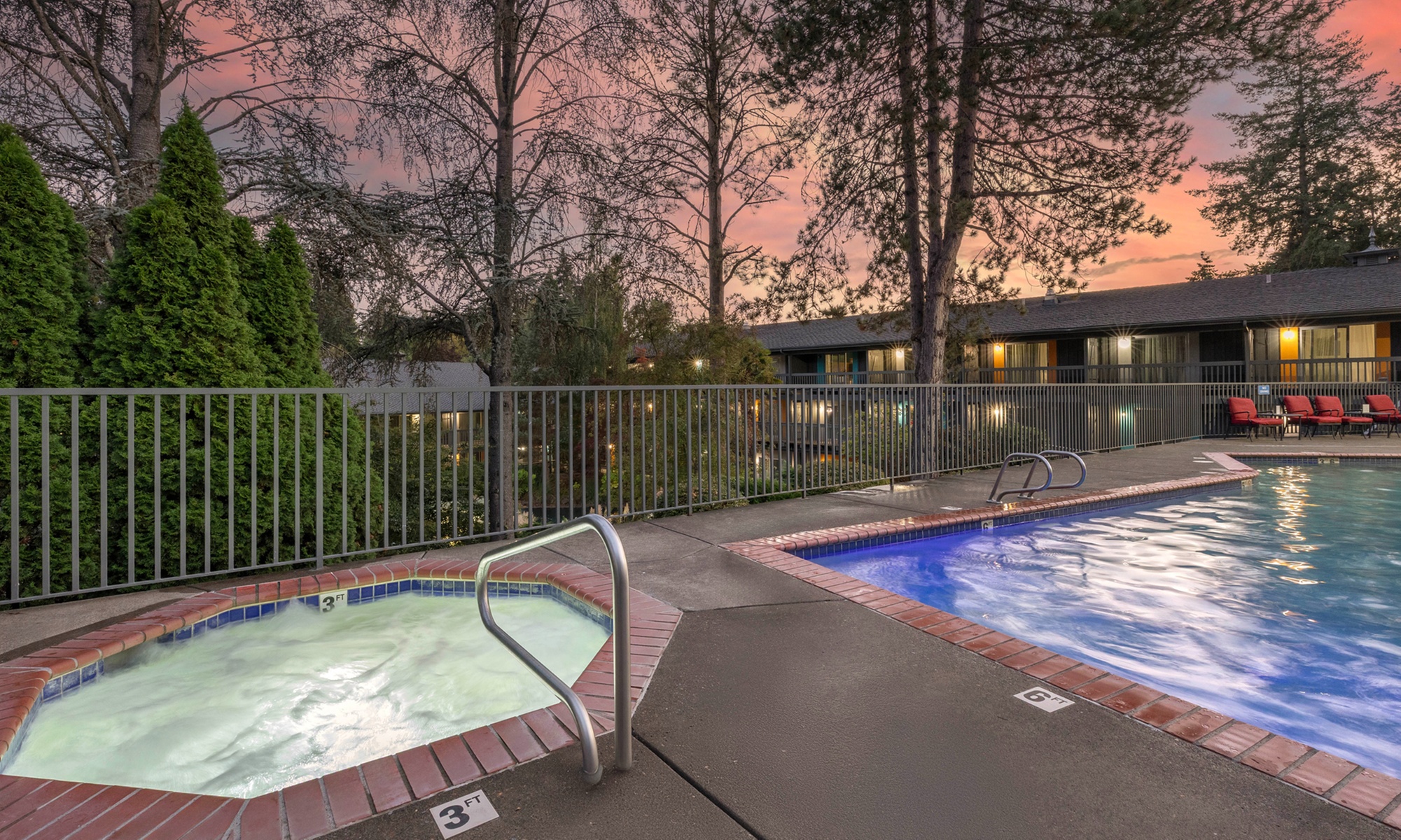 Member Pricing: Relaxing Portland-Area Stay w/ Pool & Free Breakfast