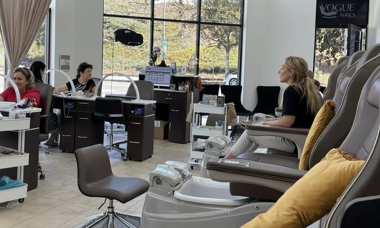 Gel Manicure & Deluxe Pedicure Packages for Perfect Nails