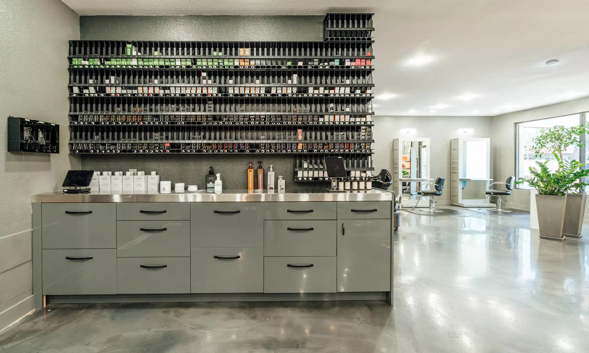1, 3 or 5 Sessions Blowout Style Plus Deep Conditioning Hair Treatment