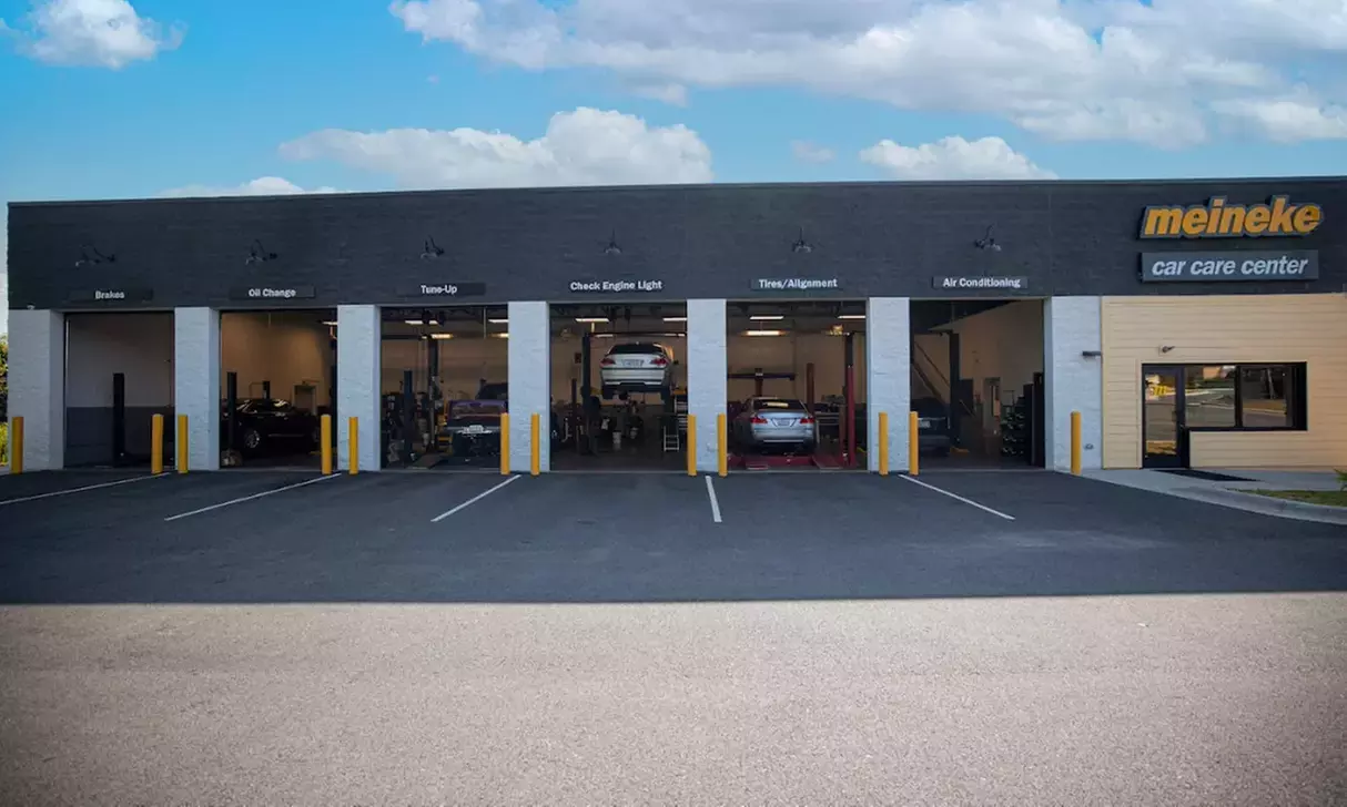 Full Synthetic or Blend Oil Change with Standard Filter and Tire Rotation at Meineke Automotive - Laconia