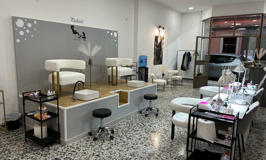 Image 9: 3, 6 o 9 sesiones de presoterapia y radiofrecuencia para 1 persona 