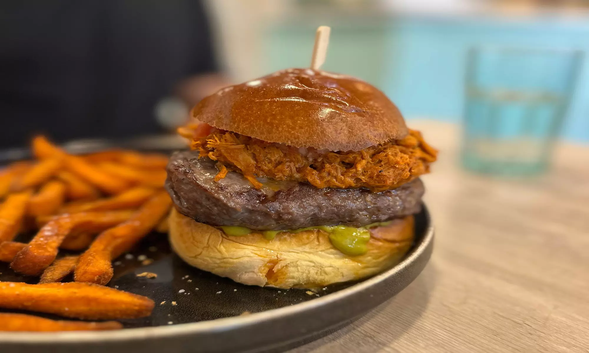 Menú internacional para 2 personas con entrante, postre y bebida