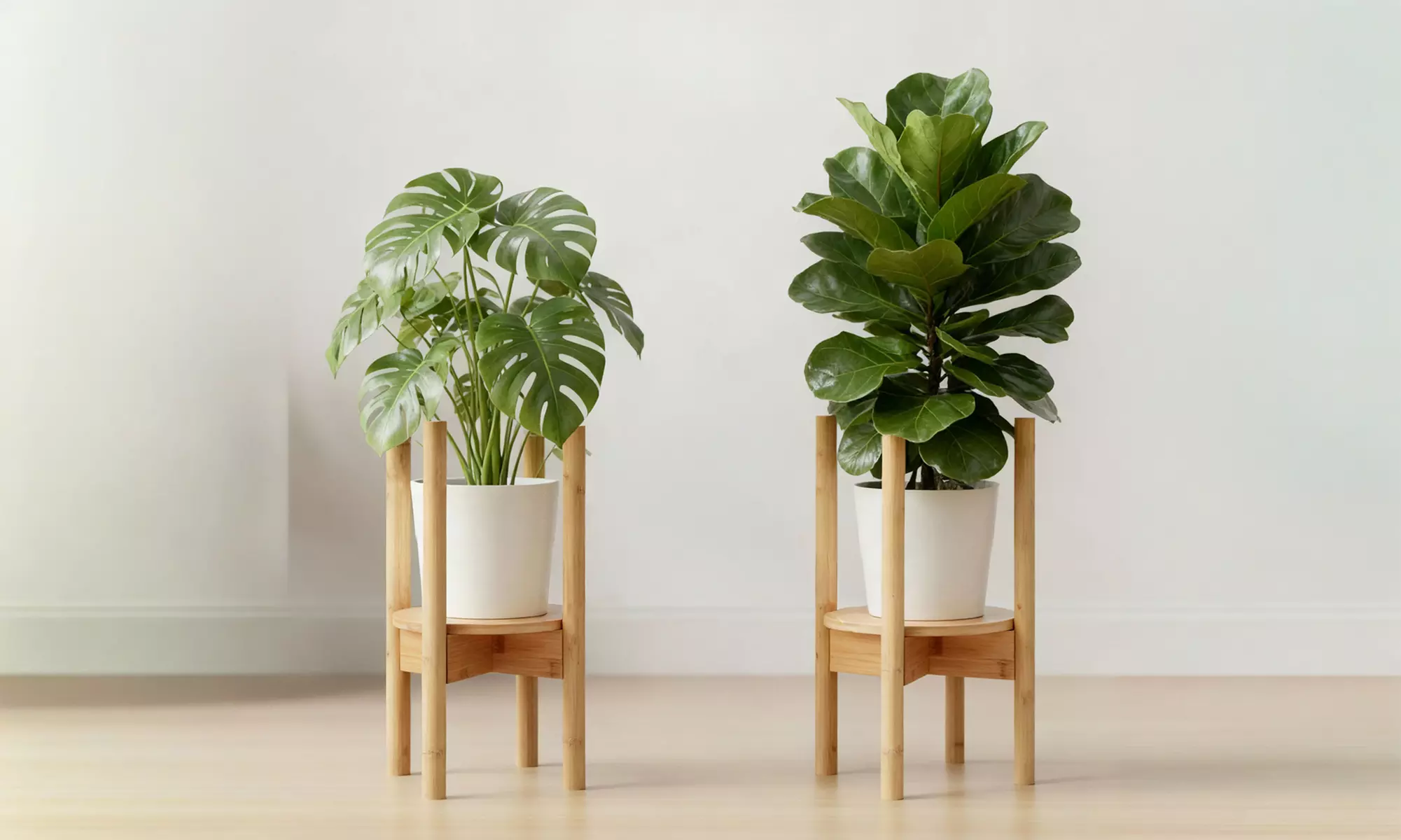 Levede Adjustable Bamboo Plant Stand - Indoor Pot Holder with Tray