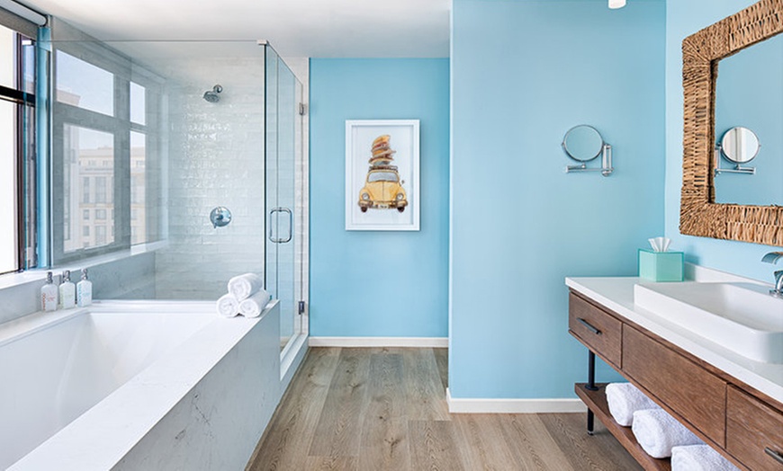 Image 13: 4-Star Stay With Rooftop Pool in San Diego's Lively Gaslamp Quarter
