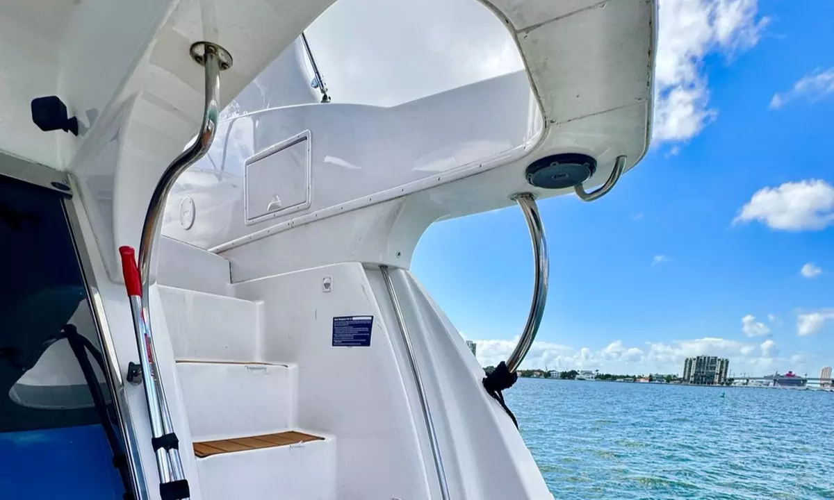 Luxury 48 Foot Yacht Tour & Jetski in Miami Beach Marina or Downtown