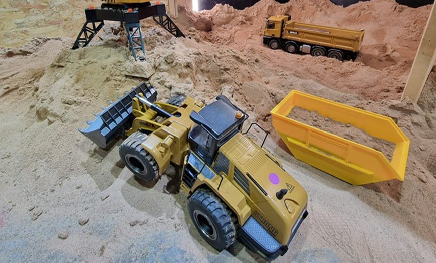 Image 9: Kids Digger Party at Jump Giants Newcastle - Private Room & Food