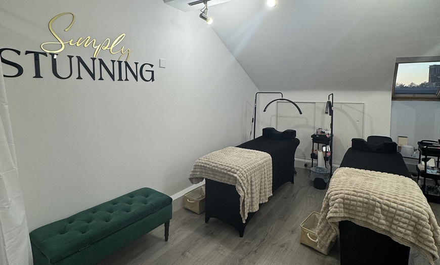 Image 3: Choose an Express Facial or Hydra Facial with LED Light Therapy