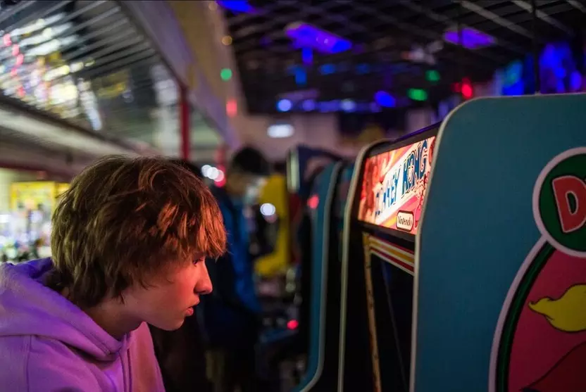 Axe Throwing & All-Day Arcade Pass – Rochester's Largest Arcade