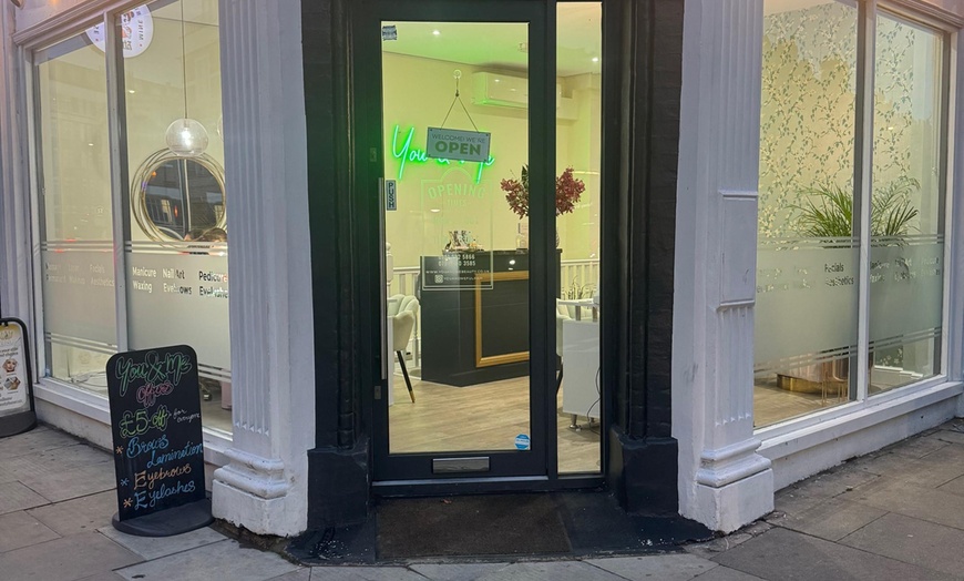 Image 3: Get Eyebrow shape w/ Optional Tint or Eyelash Lift w/ Optional Tint 