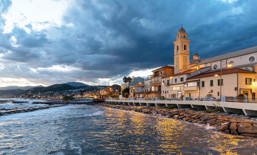 Image 14: Liguria 4*: camera Superior con colazione o mezza pensione