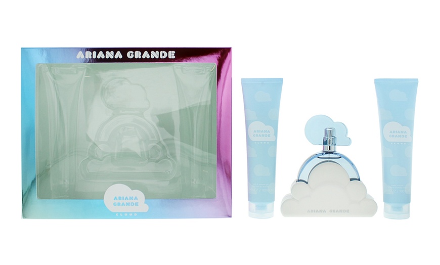 Image 2: Ariana Grande Fragrance Selection