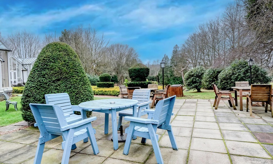 Image 13: Dundee: Elegant 4* Stay with Breakfast & Dinner