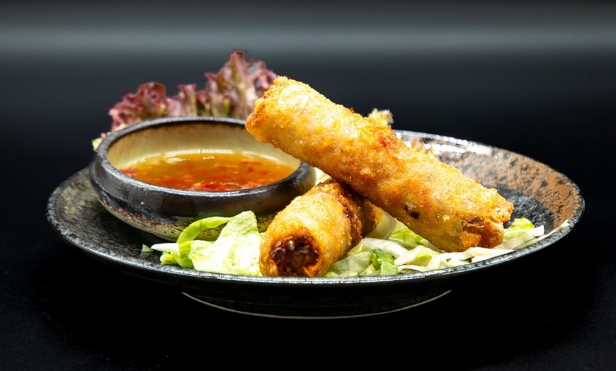 Image 3: Vietnamesischer Hot Pot inkl. Vorspeise oder Dessert für 2-4 Personen