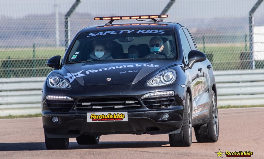 Image 6: Stage de conduite junior avec Formula Kids Fontenay