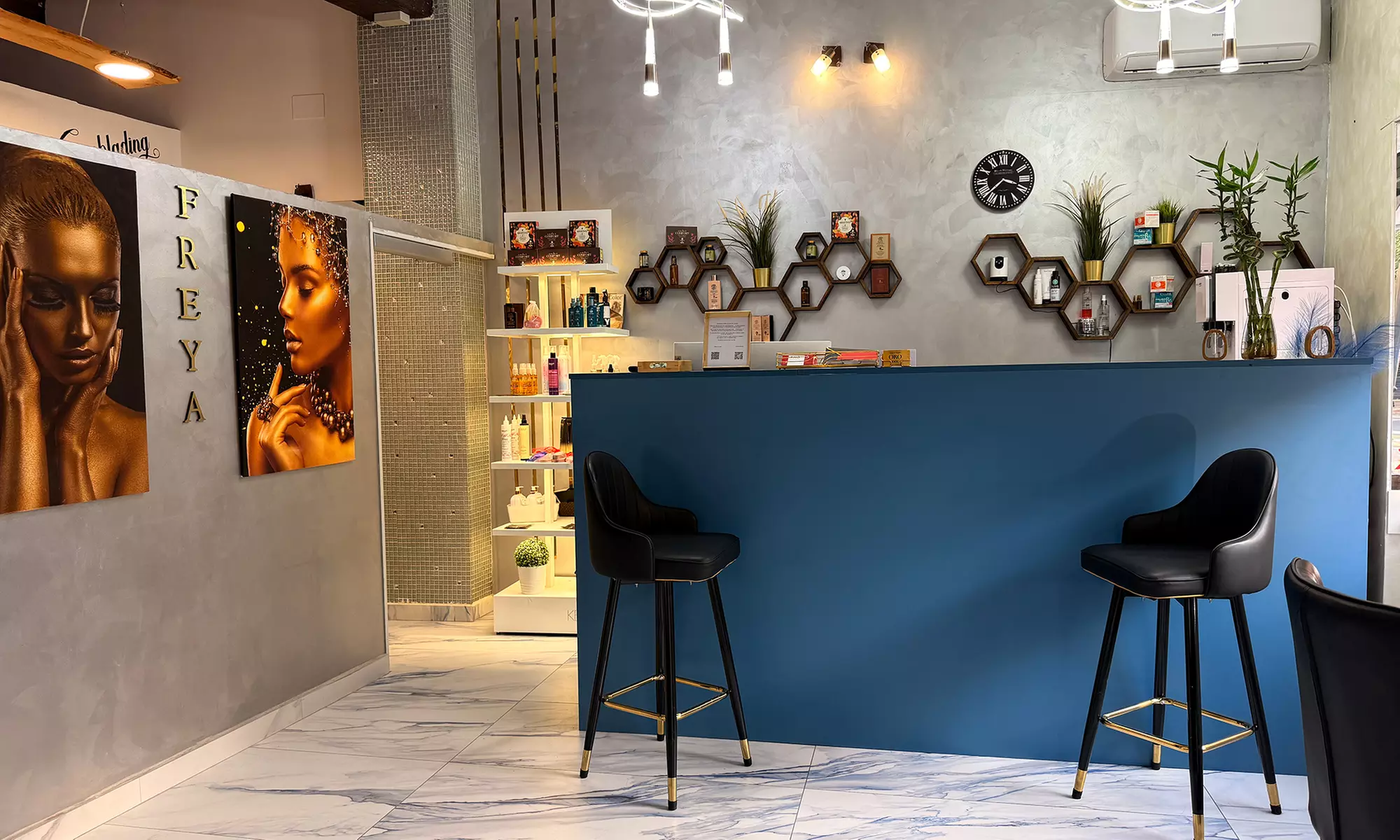 Tratamiento alisante antiencrespamiento con tecnología laminadora