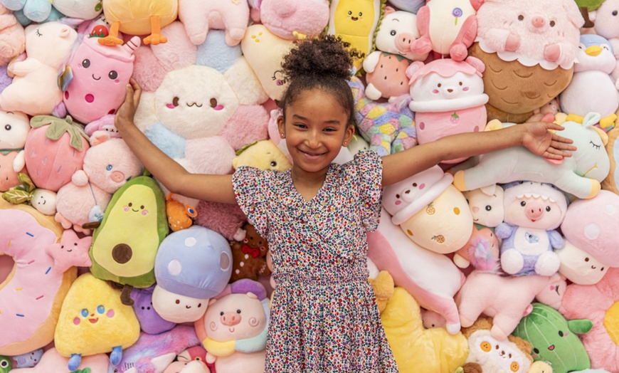 Image 2: 1 entrada de niño o adulto a la exposición inmersiva en FoKo