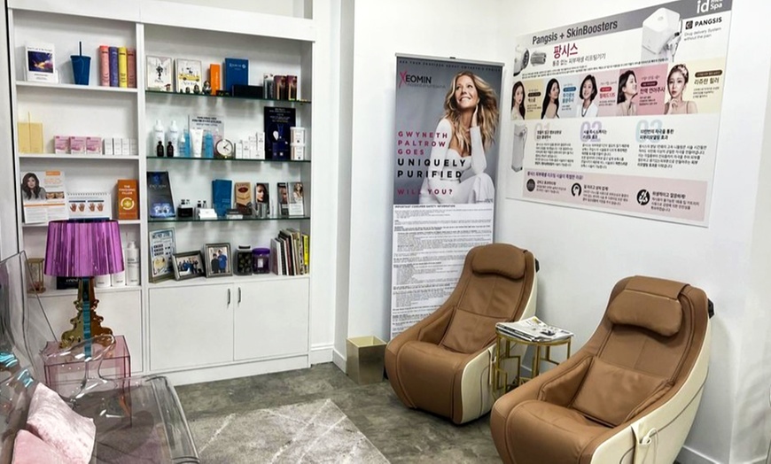 Image 3: Welcome Your Hair-Free Days w/ Up to 1 Year of Laser Hair Removal