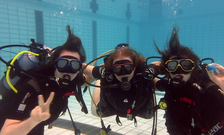 Image 6: Onderwater Wonderland: snorkelles of introductieduik voor 1 of 2 pers.