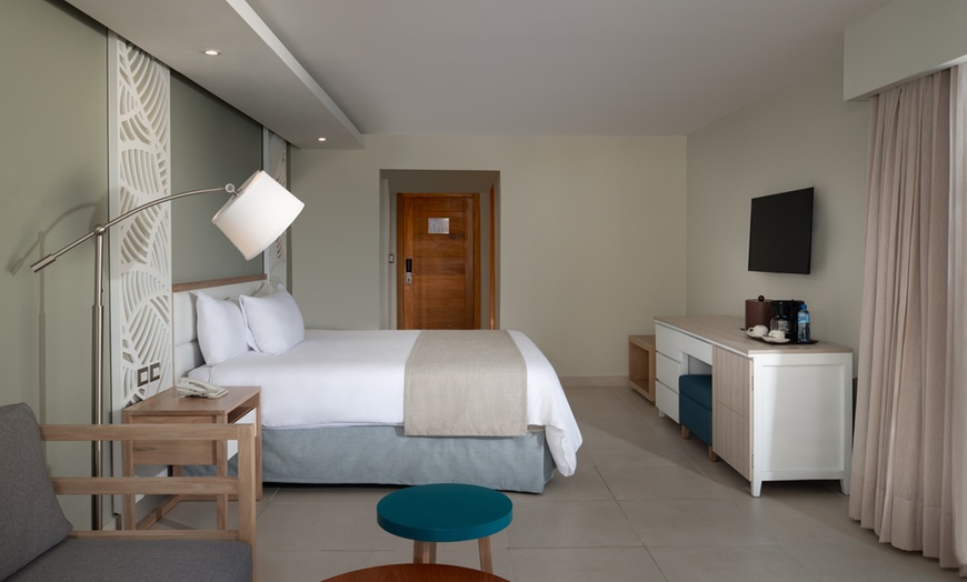 Image 4: ✈4-Night All-Incl Dominican Republic Vacation w/Air from Travel By Jen