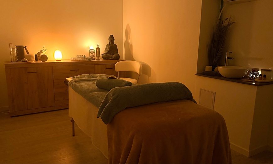 Image 2: Masaje relajante de 30, 45 o 60 minutos con aromaterapia para 1