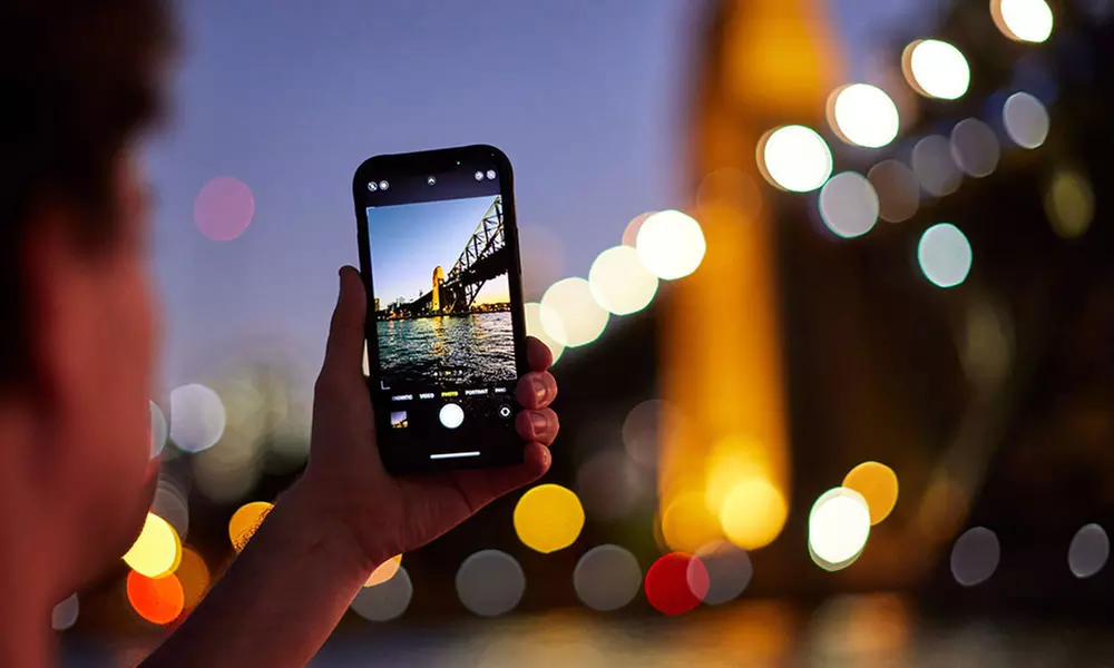 Experience Sydney’s Landmarks Illuminated on an Open-Top Bus Tour