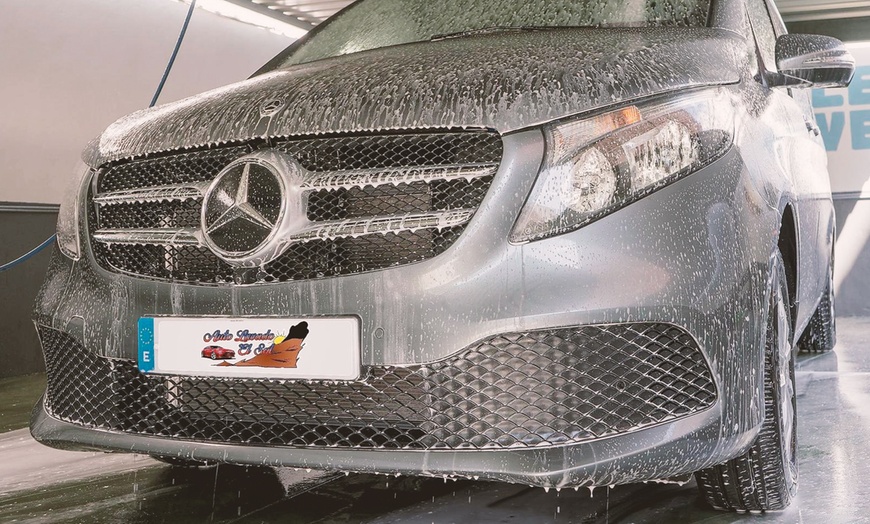 Image 3: Lavado a mano básico, completo, prémium y limpieza de tapicería 