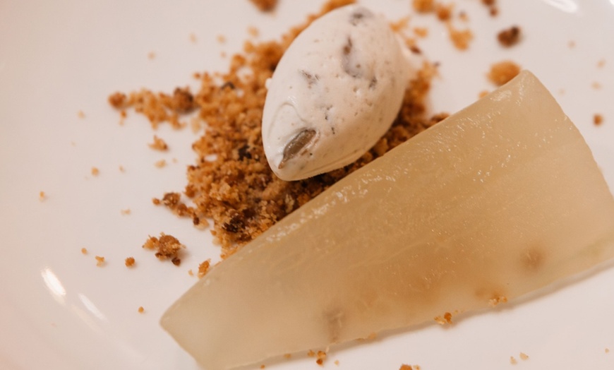 Image 10: Experiencia única: Menú degustación en restaurante Del'Alba para 2