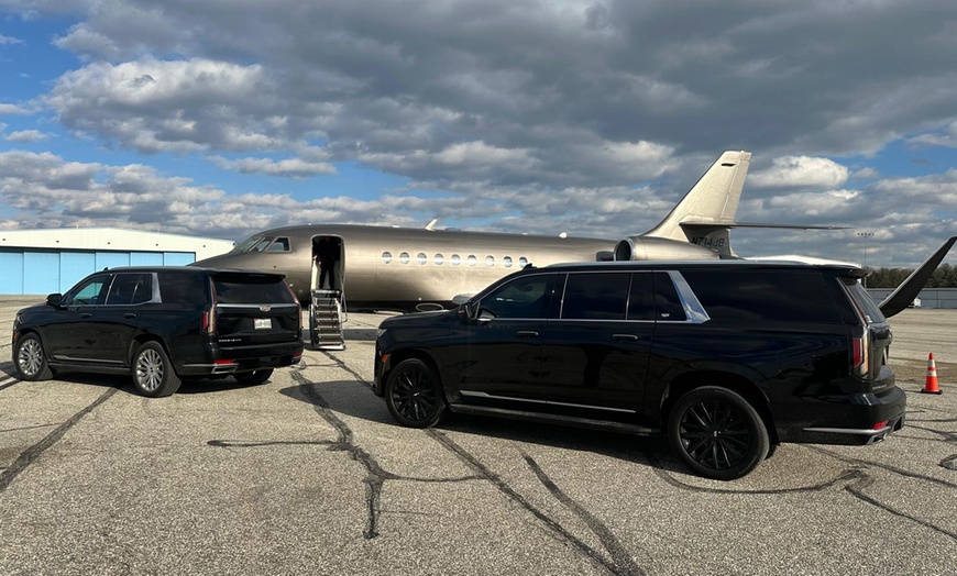 Image 1: Private Transfer Dulles Airport or BWI Airport to Washington DC