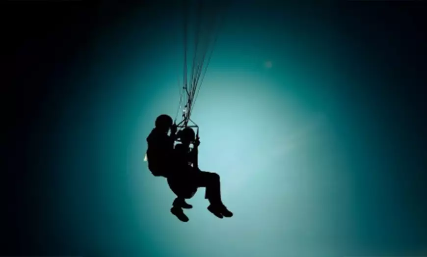 Image 2: Vuelo biplaza en parapente para una o dos personas en Galicia