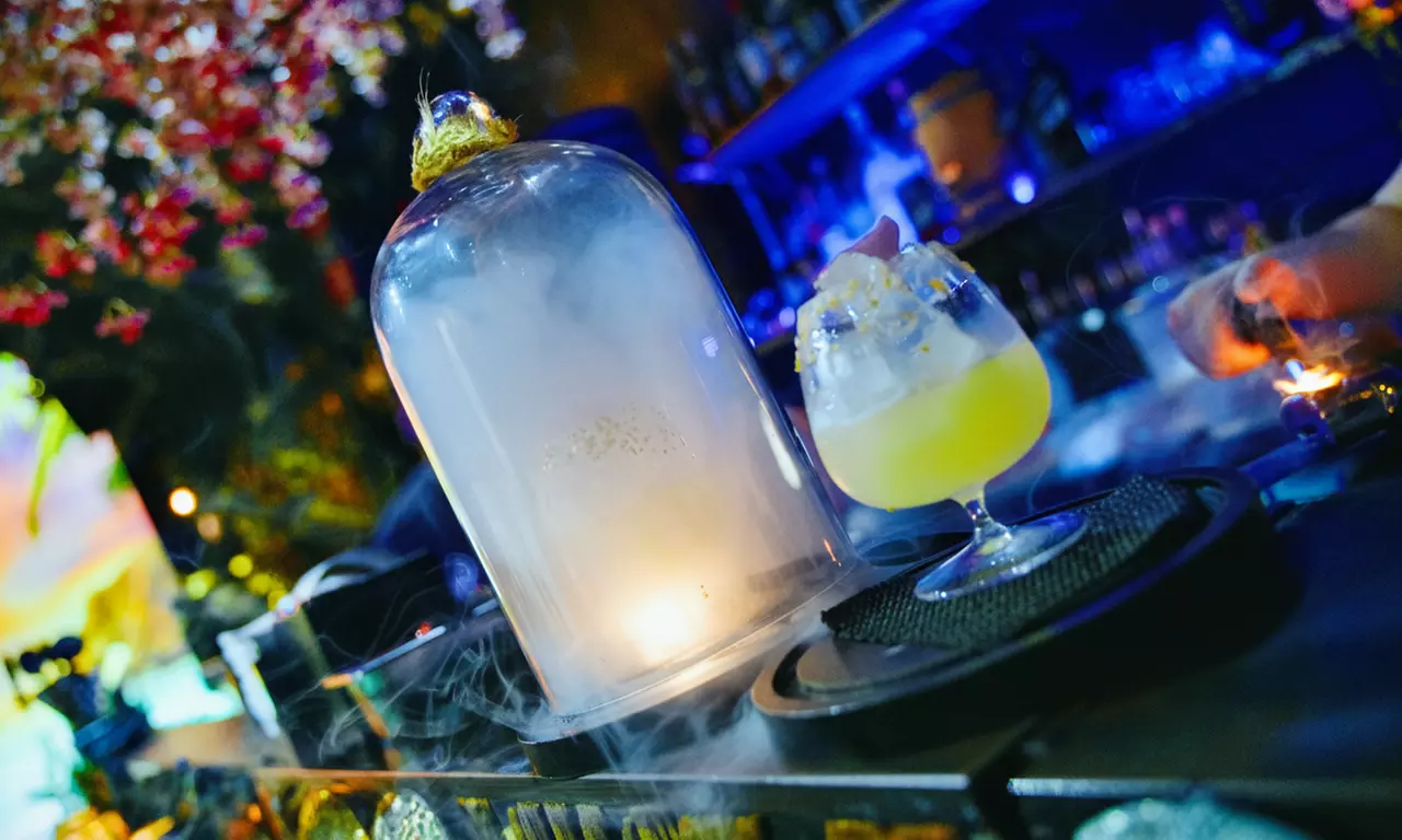 3-Course Fire & Tide Feast with Crafted Cocktails For Groups upto 10!