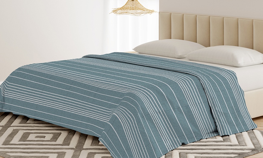 Image 49: Bankhoes en sprei van gerecycled katoen