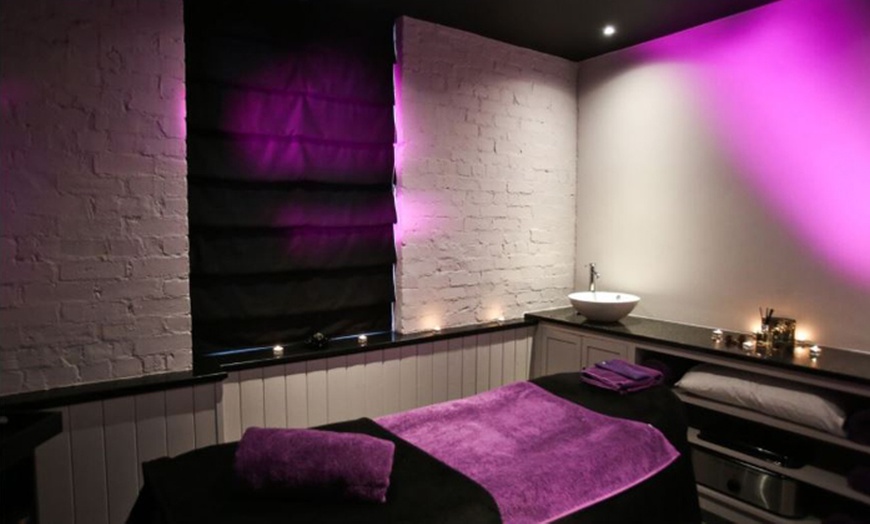 Image 9: Relax with Woodland Reviver Spa or Mud Rasul Treatment For One or Two