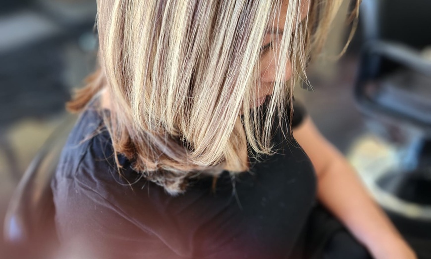 Image 5: Women's Shampoo, Blow-Dry & Style with Color or Highlight Options