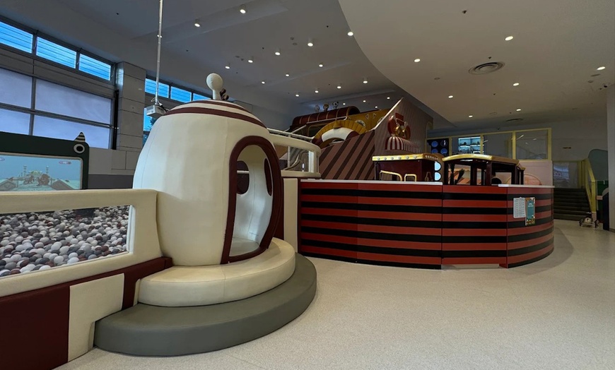 Image 3: Amigos Fun + Feast Deal on Up to 6: Entry Pass + Meal & Drink Combo