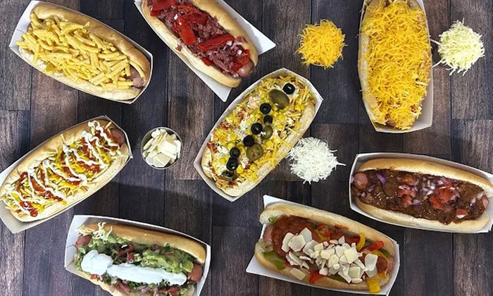 Menú de hot dogs tradicionales con bebida para 2 o 4 personas