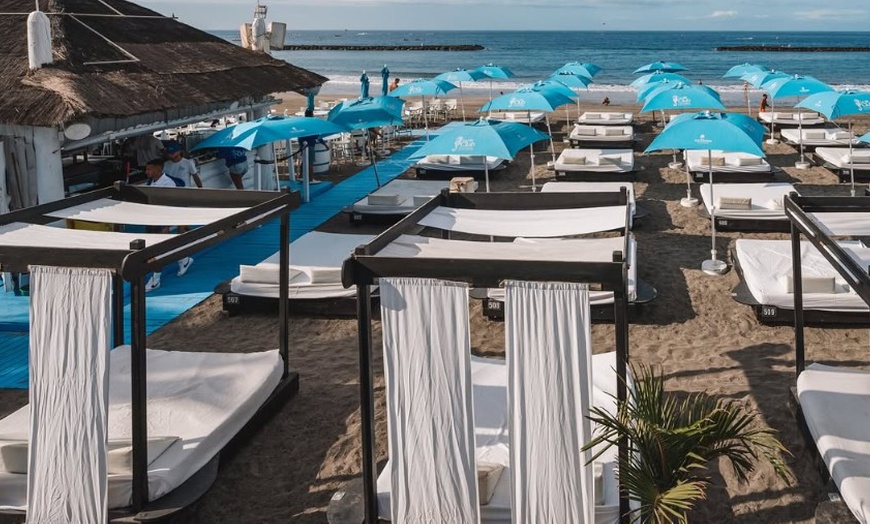 Image 6: Alquiler de cama balinesa en Playa Fañabé, almuerzo y bebidas para 2