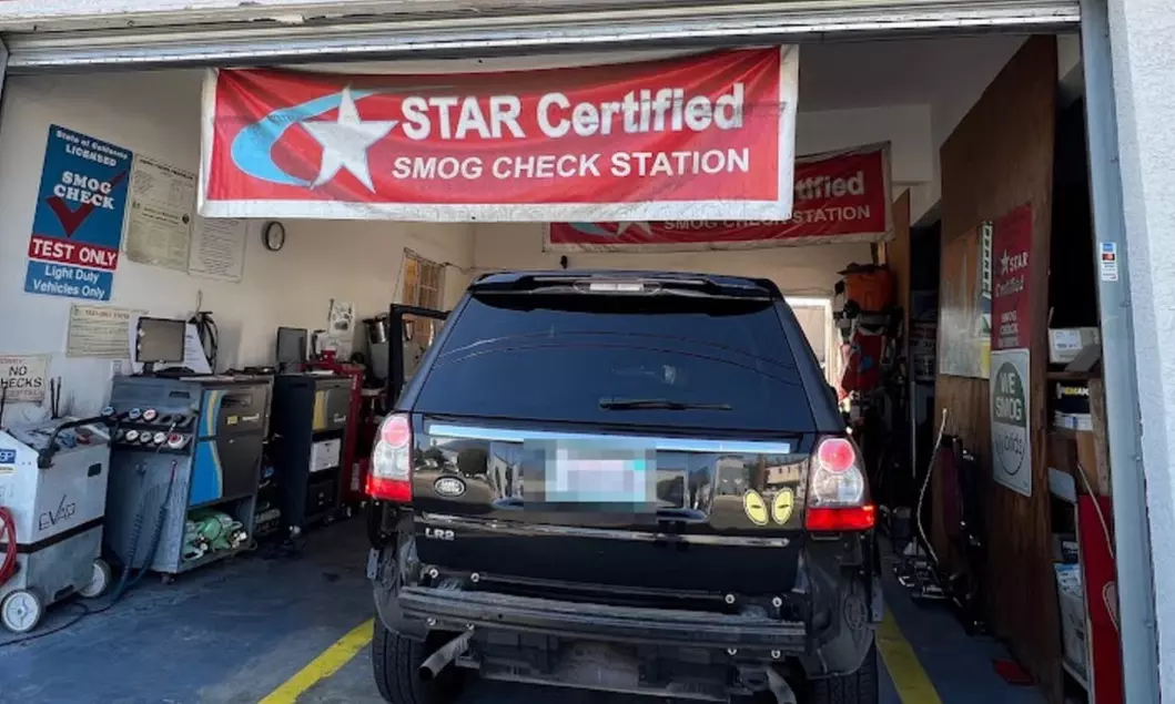 Up to 28% Off on 10-Minute STAR Certified Smog Tests