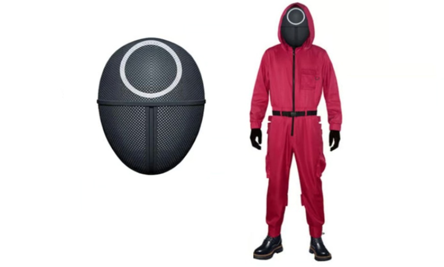 Image 5: Squid Game Guard Inspired Halloween Costume