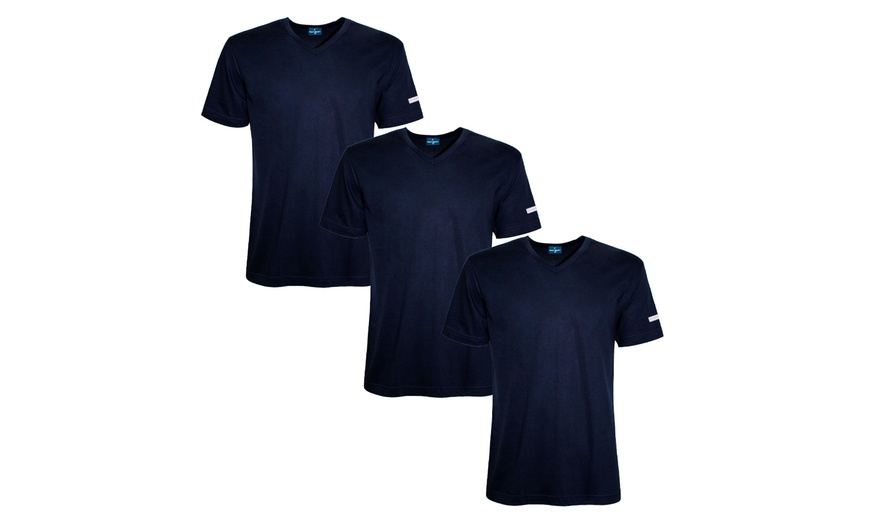 Image 8: Lot de 3 débardeurs ou T-shirts Navigare pour homme