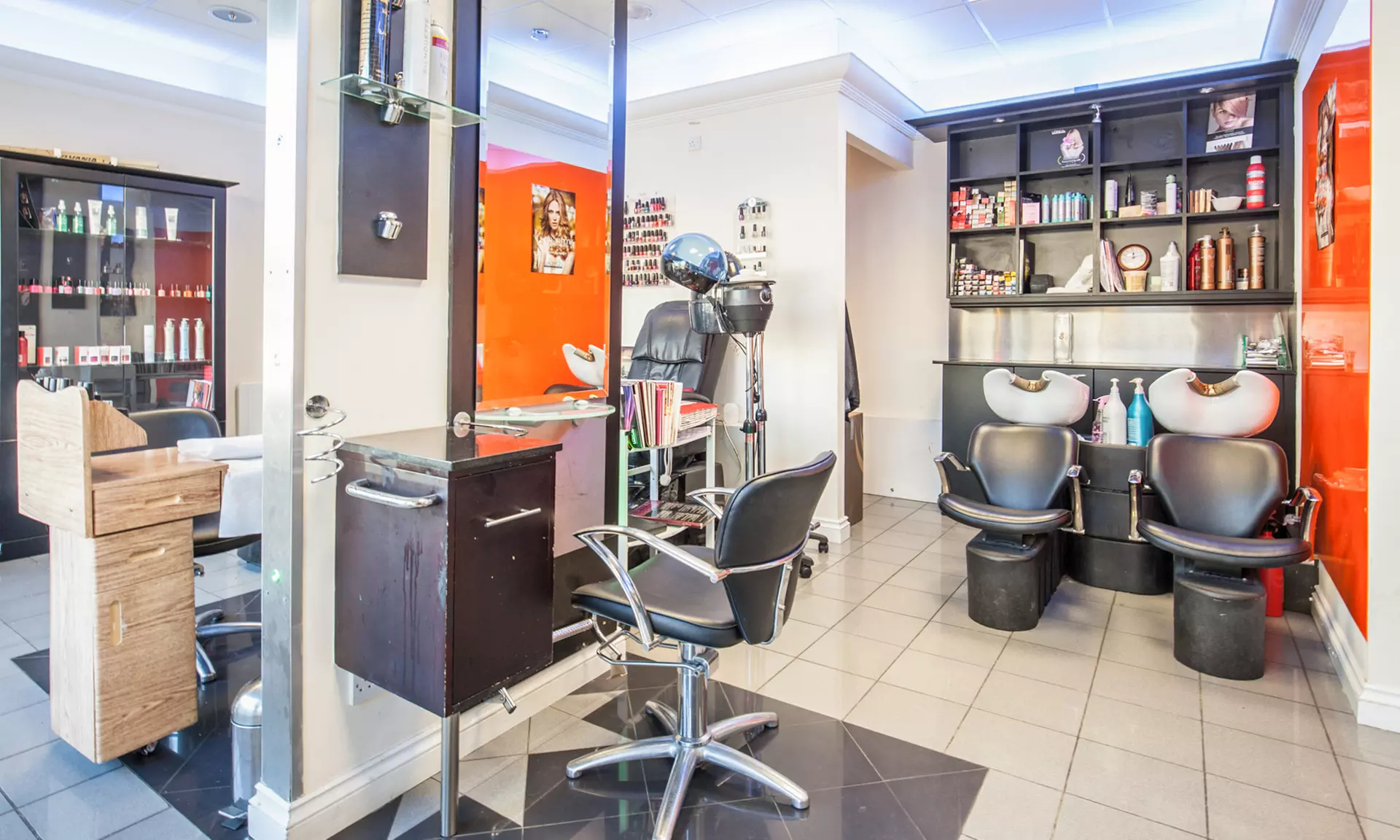 Haircuts, Highlights & Blow-Dry – Expert Salon Packages