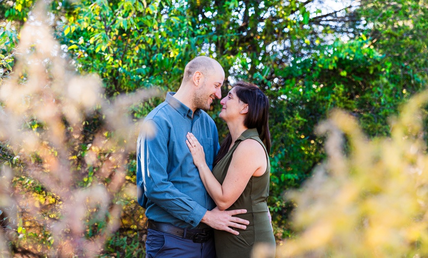 Image 9: 60, 90, or 120-Min Outdoor Photo Sessions to Capture Your Best Moments