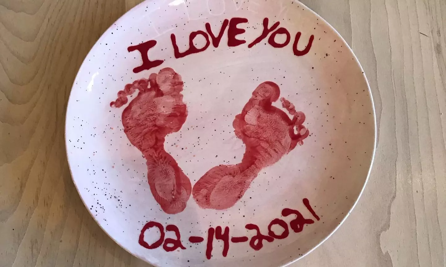 $18 for Pottery Dinner Plate of The Month Experience for One at Pickles & Pottery ($24 Value) - Second Medium
