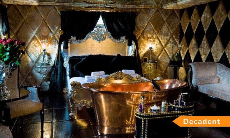 Image 23: 5* Decadent Hotel Break for Two with English or Thai Dining experience